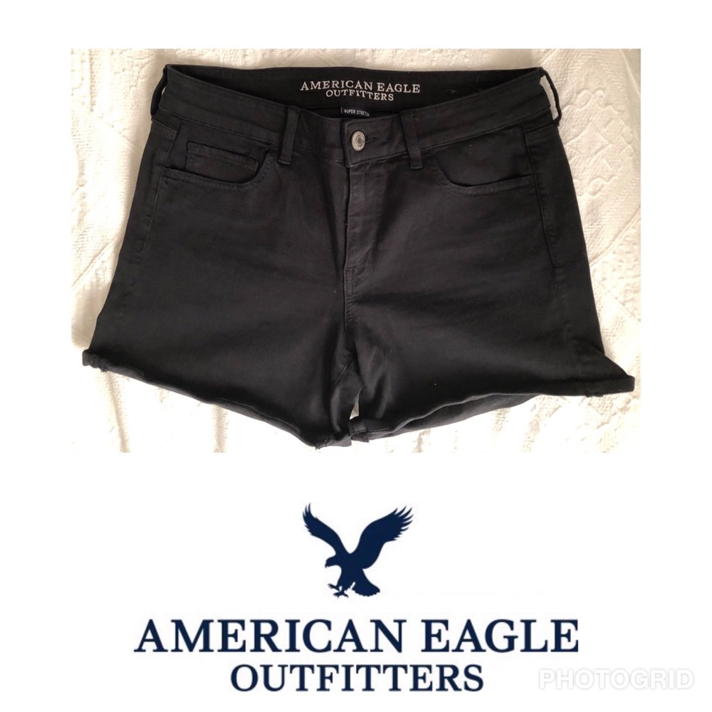 America Eagle Black Cut Rolled Shorts Size 12 Classic Athleisure Cowgirl Boots
